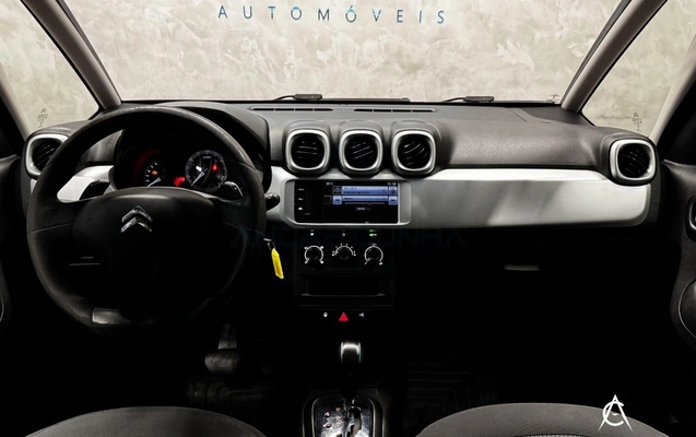imagem-https://www.socarrao.com.br/sc-vehicle-images-prod/2421513/1789412405581-f6fbd1cbcae147d8988376bec2c5dee6_1783027083447.jpg