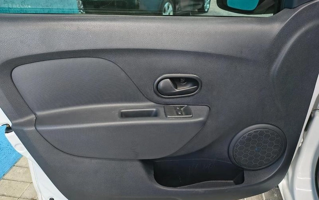 imagem-https://www.socarrao.com.br/sc-vehicle-images-prod/2421553/1783608667568-8242043_2_B_c12edd2a3b.jpeg