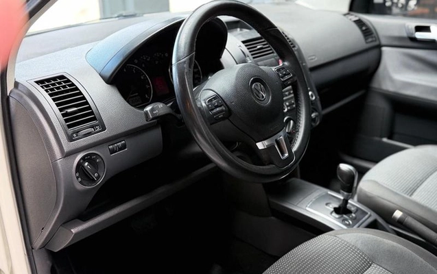 imagem-https://www.socarrao.com.br/sc-vehicle-images-prod/2421569/1789135451952-7962775_7_B_8e964a8cbc.jpeg