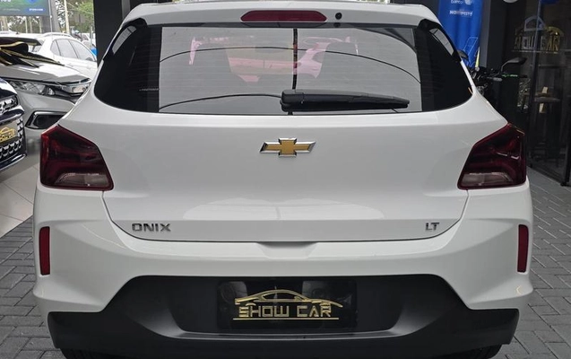 imagem-https://www.socarrao.com.br/sc-vehicle-images-prod/2421718/1791318209215-8153153_12_B_a1928f4560.jpeg