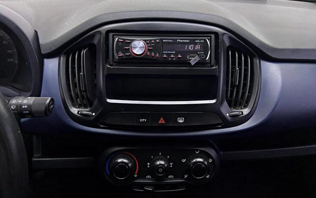 imagem-https://www.socarrao.com.br/sc-vehicle-images-prod/2422548/1791468872256-8220033_6_B_452b539cf4.jpeg