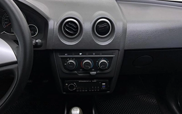 imagem-https://www.socarrao.com.br/sc-vehicle-images-prod/2422648/1786387355877-8219308_7_B_82b55a0e0c.jpeg