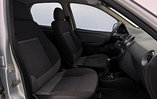 imagem-https://www.socarrao.com.br/sc-vehicle-images-prod/2422648/1786387355885-8219308_12_B_60a47eb0eb.jpeg