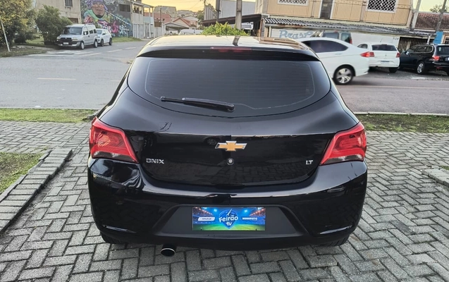 imagem-https://www.socarrao.com.br/sc-vehicle-images-prod/2425589/1783041472918-V2hhdHNBcHAgSW1hZ2UgMjAyNi0wNy0wMiBhdCAyMS41MC4yOCAoMikuanBlZw.jpeg