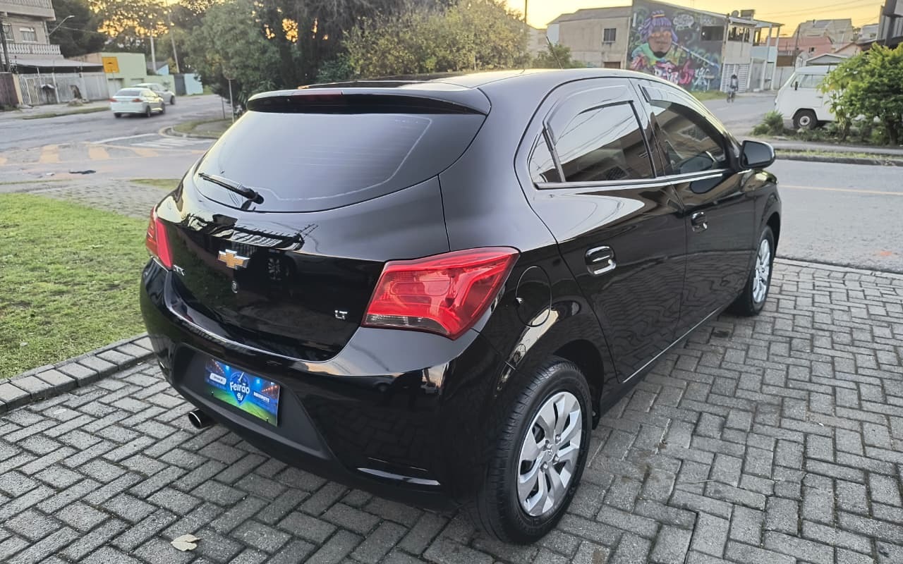 imagem-https://www.socarrao.com.br/sc-vehicle-images-prod/2425589/1783041474157-V2hhdHNBcHAgSW1hZ2UgMjAyNi0wNy0wMiBhdCAyMS41MC4yOS5qcGVn.jpeg