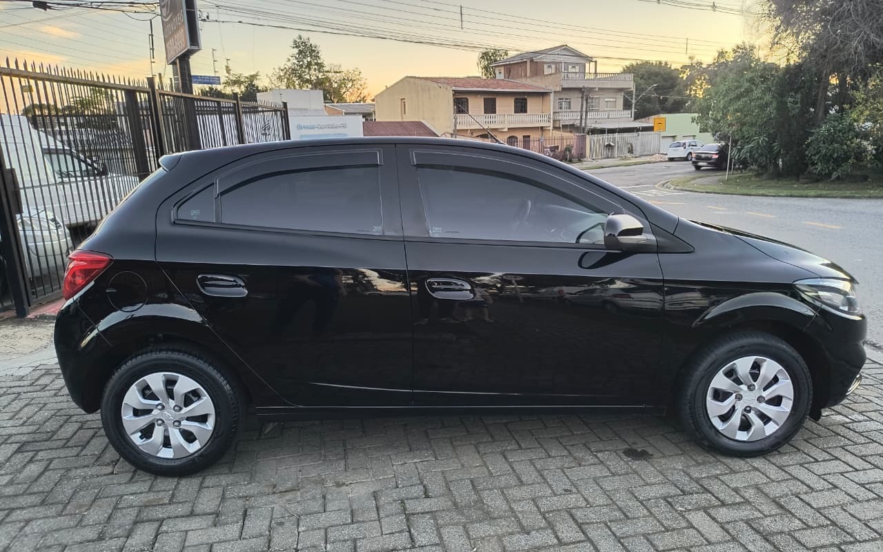 imagem-https://www.socarrao.com.br/sc-vehicle-images-prod/2425589/1783041474267-V2hhdHNBcHAgSW1hZ2UgMjAyNi0wNy0wMiBhdCAyMS41MC4yOSAoMSkuanBlZw.jpeg