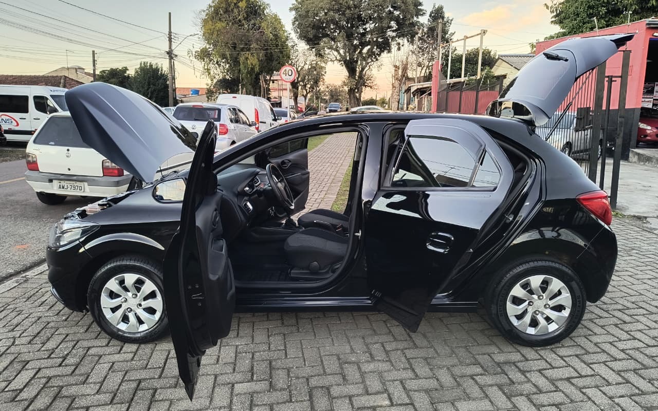imagem-https://www.socarrao.com.br/sc-vehicle-images-prod/2425589/1783041475114-V2hhdHNBcHAgSW1hZ2UgMjAyNi0wNy0wMiBhdCAyMS41MC41OS5qcGVn.jpeg