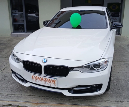 BMW 320i 2015 Branco — foto 1 de 3