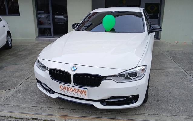 imagem-https://www.socarrao.com.br/sc-vehicle-images-prod/2432382/1783079185395-MTc4MzA3ODUxNzY1Mjc2Nzg1MzY0NzczNzU3NzMxNS5qcGc.jpg