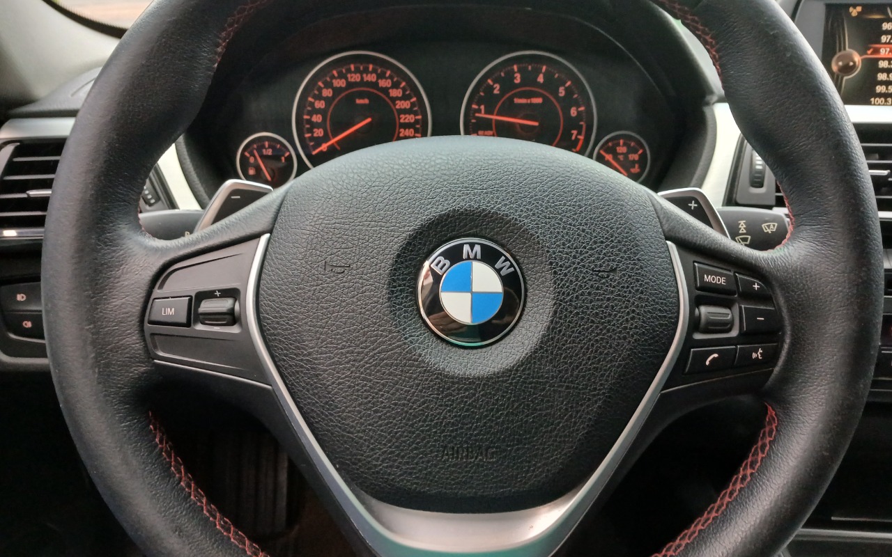 imagem-https://www.socarrao.com.br/sc-vehicle-images-prod/2432382/1783079186656-MTc4MzA3ODcyNjYyMzQ5NzA4MDE1NzIyODc3OTExNTEuanBn.jpg