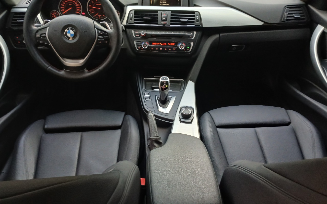 imagem-https://www.socarrao.com.br/sc-vehicle-images-prod/2432382/1783079186885-MTc4MzA3ODc3MTY2MzgxMTI0NjQ2NzcyMjI3MjgzMjUuanBn.jpg