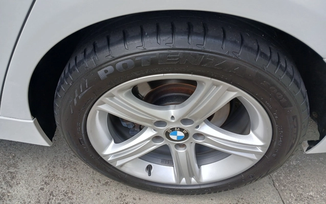 imagem-https://www.socarrao.com.br/sc-vehicle-images-prod/2432382/1783079187544-MTc4MzA3ODg4MDkzMTQ1NjQ3MDg0MDA3MDMzNzg4NTUuanBn.jpg