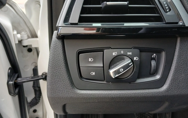 imagem-https://www.socarrao.com.br/sc-vehicle-images-prod/2432382/1783079187843-MTc4MzA3ODkxNDczMTc3NDA5MDEzNTI2OTgxMDU3OTUuanBn.jpg