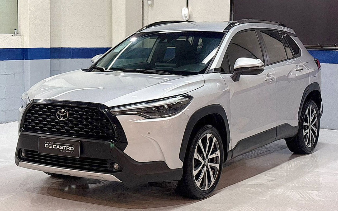 Toyota Corolla Cross 2024 Prata — foto 1 de 3