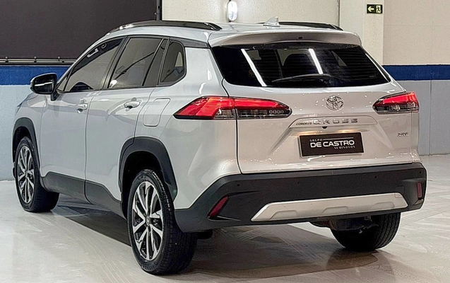 imagem-https://www.socarrao.com.br/sc-vehicle-images-prod/2432656/1783082464418-VE9ZT1RBIENPUk9MTEEgQ1JPU1MgWFJFIC0gMjAyNCAtIFBSQVRBIC0gU0VSM0UzMSAoNCkuanBn.jpg