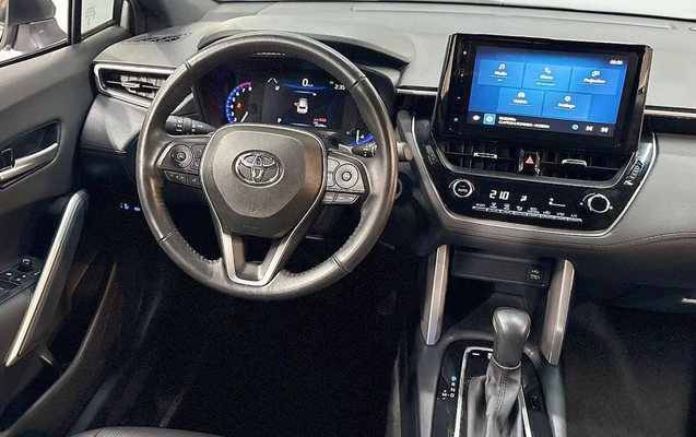 imagem-https://www.socarrao.com.br/sc-vehicle-images-prod/2432656/1783082465055-VE9ZT1RBIENPUk9MTEEgQ1JPU1MgWFJFIC0gMjAyNCAtIFBSQVRBIC0gU0VSM0UzMSAoMTQpLmpwZw.jpg