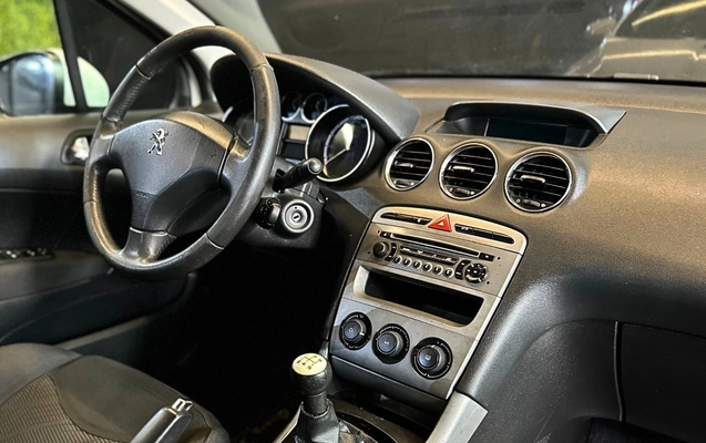 imagem-https://www.socarrao.com.br/sc-vehicle-images-prod/2432675/1783082666964-8_094225.jpg
