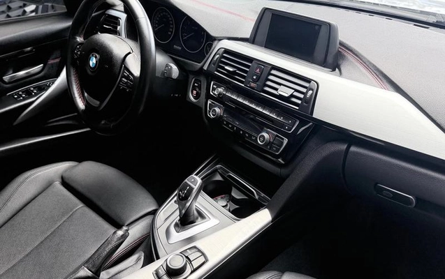 imagem-https://www.socarrao.com.br/sc-vehicle-images-prod/2432725/1788963143969-7773710_6_B_e115718e14.jpeg