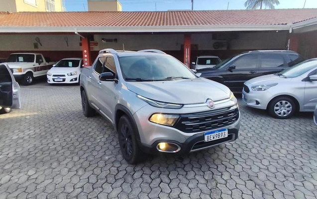 imagem-https://www.socarrao.com.br/sc-vehicle-images-prod/2432802/1786567268900-8244816_5_B_5cffa1ec3d.jpeg