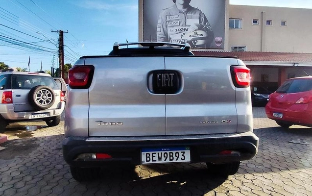 imagem-https://www.socarrao.com.br/sc-vehicle-images-prod/2432802/1786567268905-8244816_9_B_3dcb89defb.jpeg
