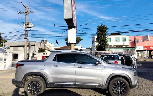 imagem-https://www.socarrao.com.br/sc-vehicle-images-prod/2432802/1786567268911-8244816_13_B_358d3a3187.jpeg