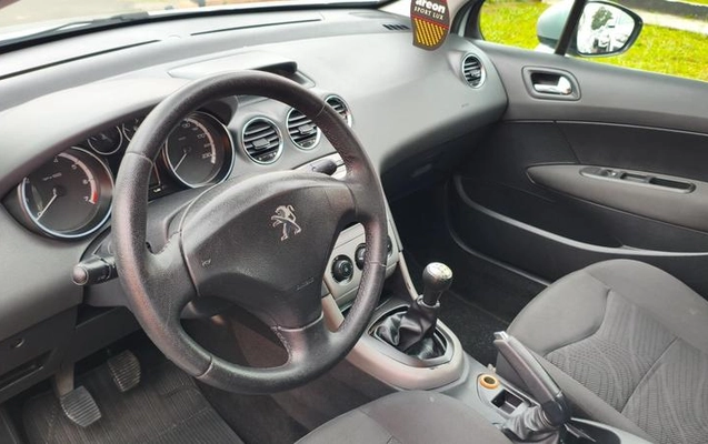 imagem-https://www.socarrao.com.br/sc-vehicle-images-prod/2432811/1786385657696-8189087_14_B_83fdaab0d1.jpeg