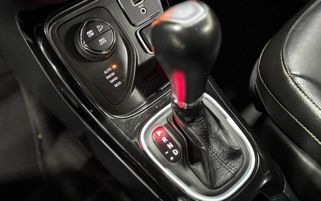 imagem-https://www.socarrao.com.br/sc-vehicle-images-prod/2432814/1783615593009-8030085_15_B_92b05decc3.jpeg