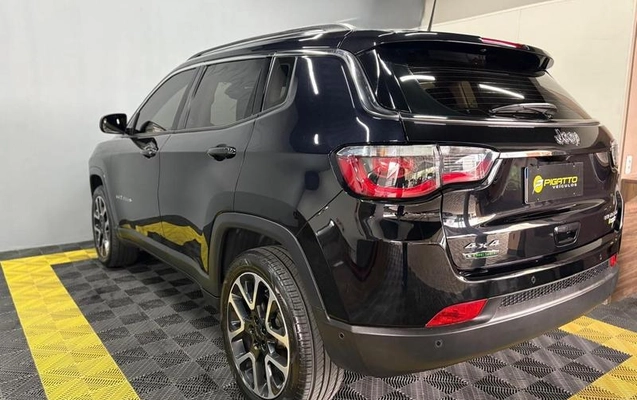 imagem-https://www.socarrao.com.br/sc-vehicle-images-prod/2432814/1783615593016-8030085_2_B_fbdb386e44.jpeg