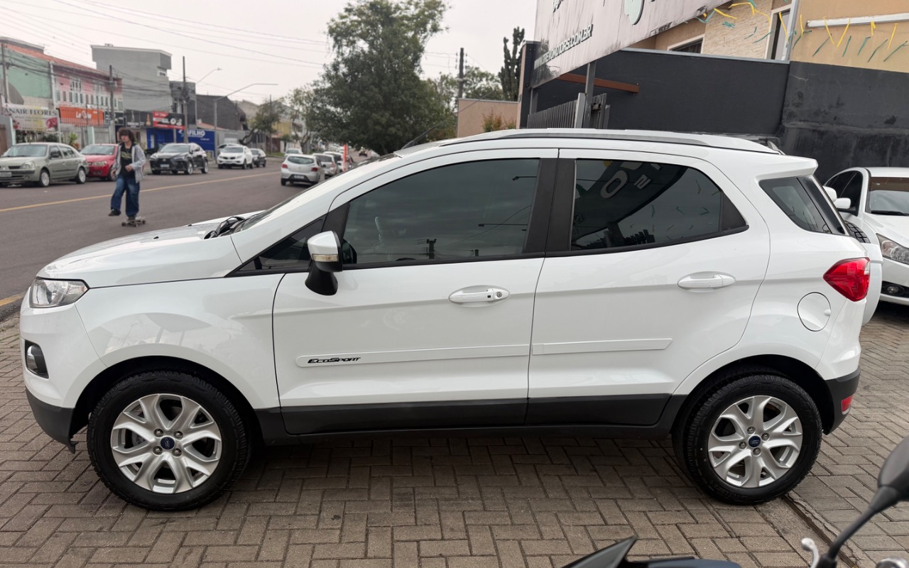 imagem-https://www.socarrao.com.br/sc-vehicle-images-prod/2432821/1788540643434-SU1HXzE0MDQuanBlZw.jpeg