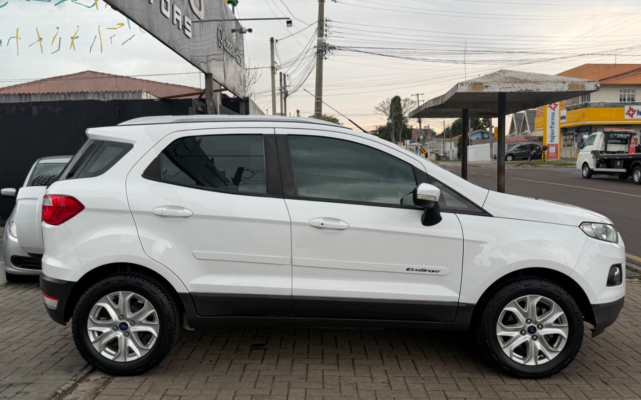 imagem-https://www.socarrao.com.br/sc-vehicle-images-prod/2432821/1788540643543-SU1HXzE0MDMuanBlZw.jpeg