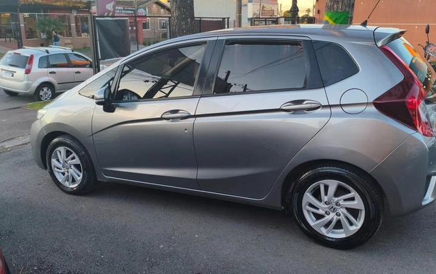 imagem-https://www.socarrao.com.br/sc-vehicle-images-prod/2432829/1783083682761-8220016_8_B_8b288c0f69.jpeg