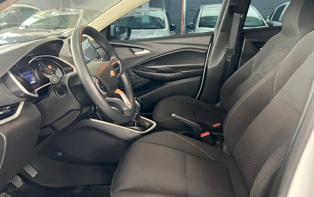 imagem-https://www.socarrao.com.br/sc-vehicle-images-prod/2432854/1788975260338-gb-ec70531.jpg