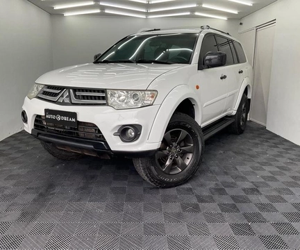 Mitsubishi Pajero 2015 Branco — foto 1 de 3