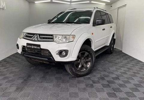 Mitsubishi Pajero 2015 Branco — foto 1 de 3