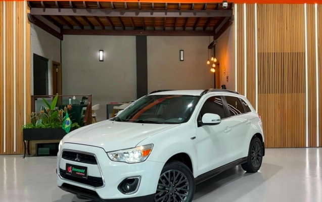 imagem-https://www.socarrao.com.br/sc-vehicle-images-prod/2433291/1783086529133-vehicle_image_1783086480_bcf71575ab1711fc13509b82de6d2d0a.jpeg