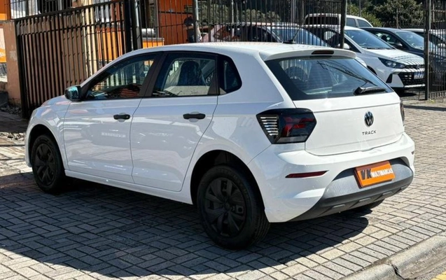 imagem-https://www.socarrao.com.br/sc-vehicle-images-prod/2433524/1783087074686-ODI0MTg5MF8xNF9CX2QzY2VlM2U2ZWQuanBlZw.jpeg