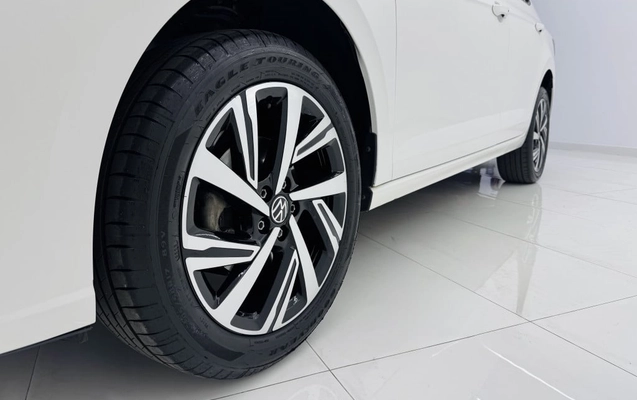 imagem-https://www.socarrao.com.br/sc-vehicle-images-prod/2433568/1788283349942-vehicle_image_1780767353_3dbae787ecb94511c2b1e9c0af117400.jpeg