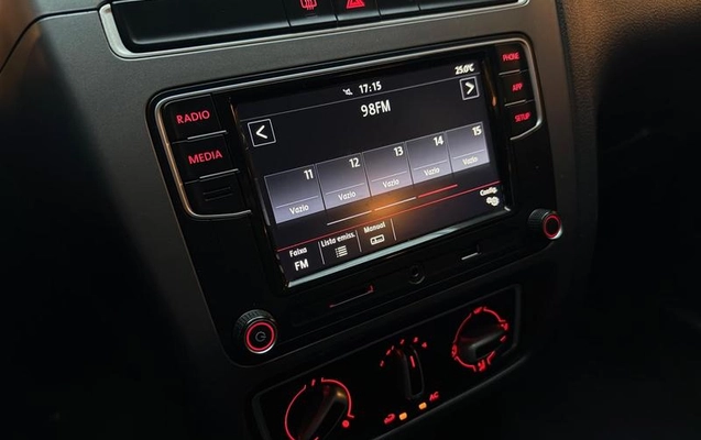 imagem-https://www.socarrao.com.br/sc-vehicle-images-prod/2433612/1789045639022-8220705_5_B_849cbeb9e1.jpeg