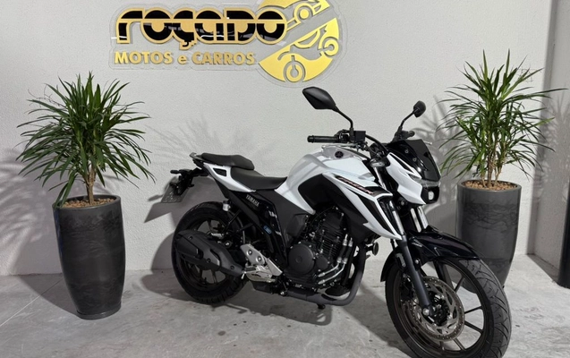 imagem-https://www.socarrao.com.br/sc-vehicle-images-prod/2433846/1789590308403-gb-81eed70.jpeg