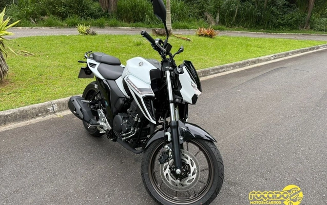 imagem-https://www.socarrao.com.br/sc-vehicle-images-prod/2433846/1789590308414-gb-c234ba2.jpeg