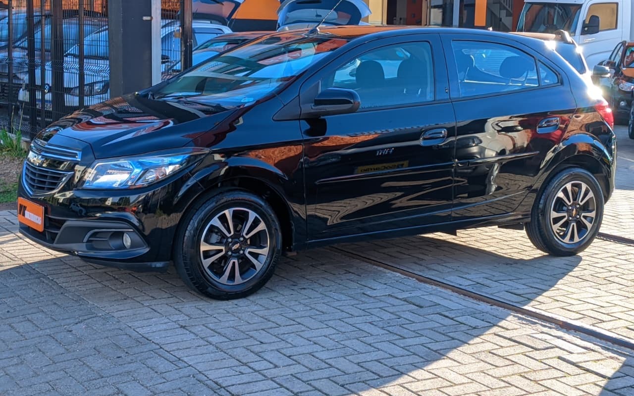 imagem-https://www.socarrao.com.br/sc-vehicle-images-prod/2433865/1783088004390-V2hhdHNBcHAgSW1hZ2UgMjAyNi0wNy0wMiBhdCAxNi40NS4xMSAoMSkuanBlZw.jpeg
