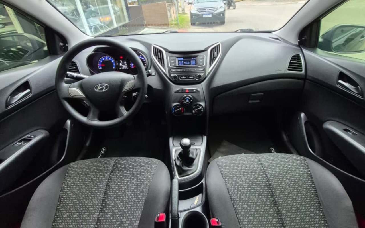 imagem-https://www.socarrao.com.br/sc-vehicle-images-prod/2434032/1783088452126-RSA1LnBuZw.png