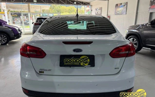 imagem-https://www.socarrao.com.br/sc-vehicle-images-prod/2434244/1788540922565-gb-418aaa0.jpeg