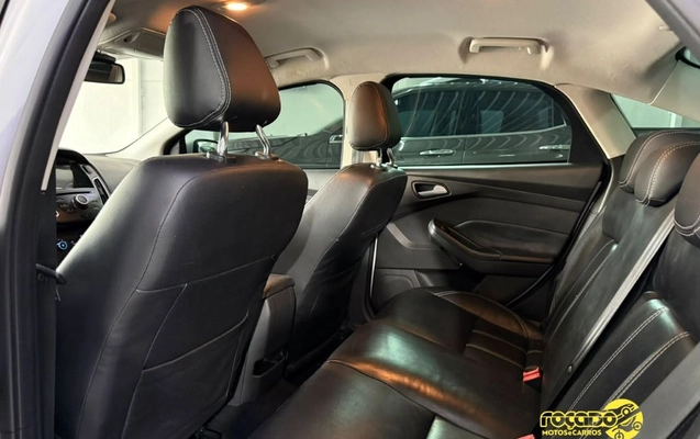 imagem-https://www.socarrao.com.br/sc-vehicle-images-prod/2434244/1788540922576-gb-bc32844.jpeg