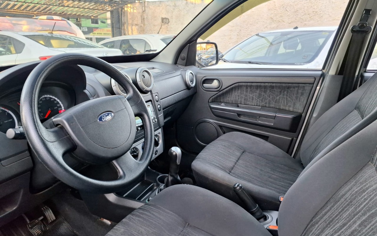 imagem-https://www.socarrao.com.br/sc-vehicle-images-prod/2434346/1783089391215-Ni5qcGVn.jpeg