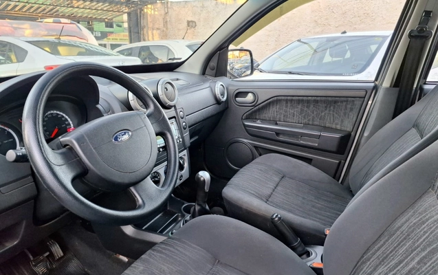 imagem-https://www.socarrao.com.br/sc-vehicle-images-prod/2434346/1783089391215-Ni5qcGVn.jpeg