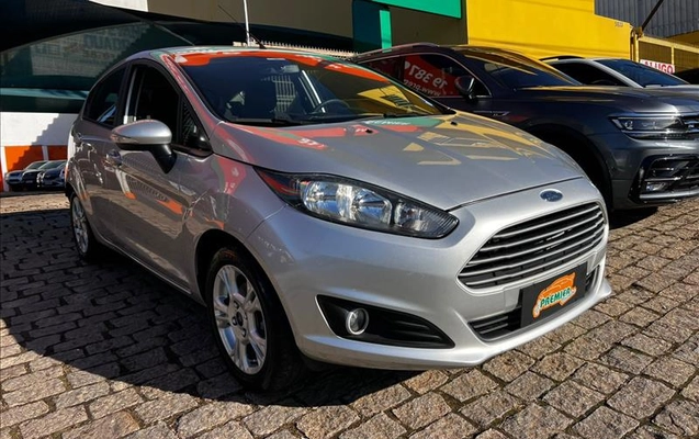 imagem-https://www.socarrao.com.br/sc-vehicle-images-prod/2434726/1783090714237-FYU-0544_02.jpg