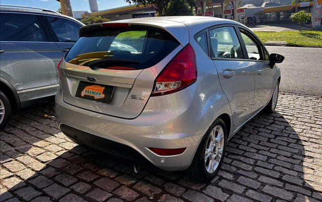 imagem-https://www.socarrao.com.br/sc-vehicle-images-prod/2434726/1783090714238-FYU-0544_04.jpg