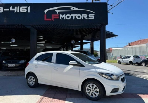 Chevrolet Onix 2018 Branco — foto 1 de 3