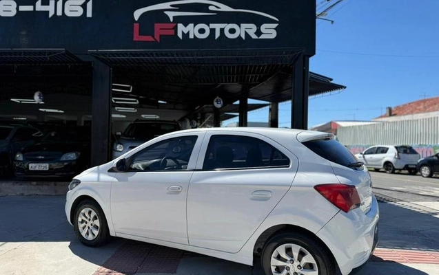 imagem-https://www.socarrao.com.br/sc-vehicle-images-prod/2434741/1783090788653-8245635_5_B_00a90a5970.jpeg